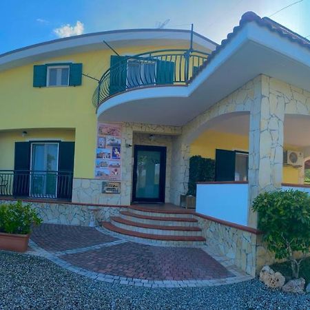 Il Nido Delle Rondini Bed and Breakfast Grottole Exteriör bild