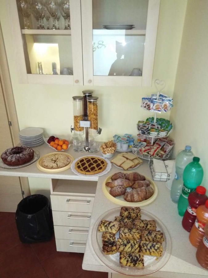 Il Nido Delle Rondini Bed and Breakfast Grottole Exteriör bild