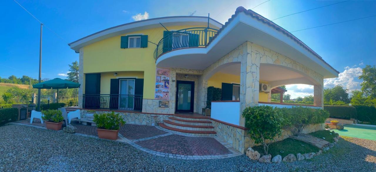 Il Nido Delle Rondini Bed and Breakfast Grottole Exteriör bild
