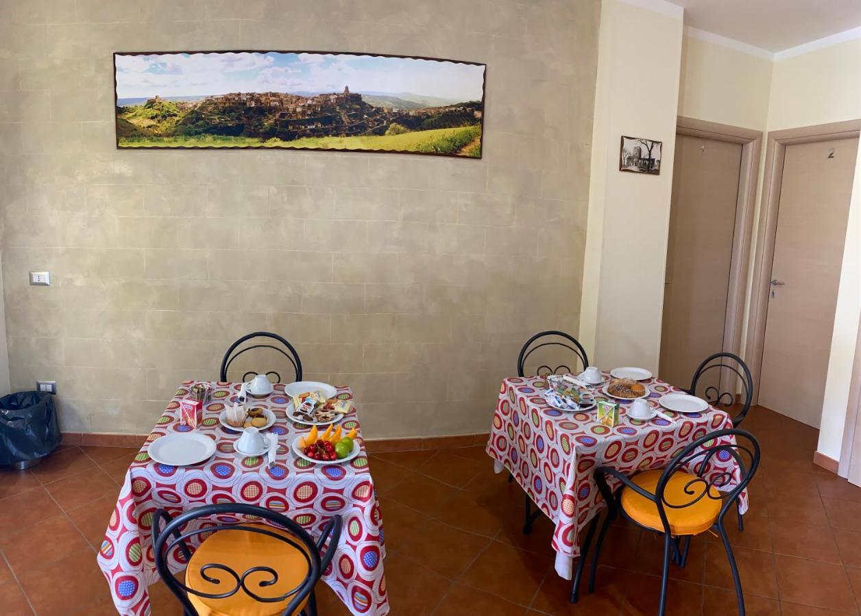 Il Nido Delle Rondini Bed and Breakfast Grottole Exteriör bild